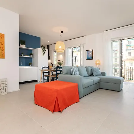 -vista Mare- Ampio Balcone E Parcheggio Privato *