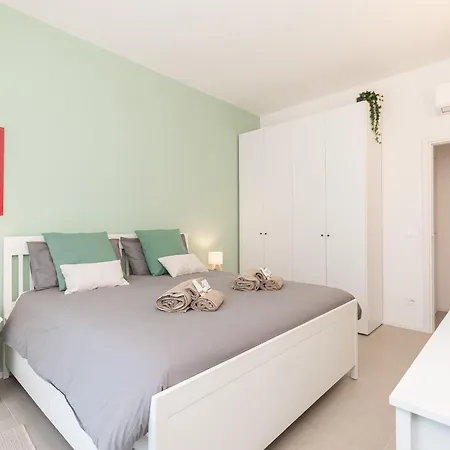 شقة -vista Mare- Ampio Balcone E Parcheggio Privato *