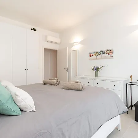 -vista Mare- Ampio Balcone E Parcheggio Privato شقة فاراتسي