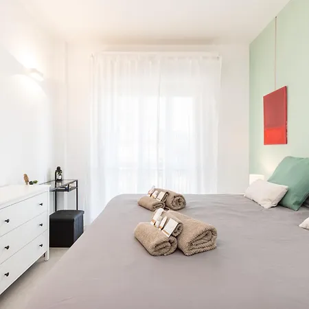 -vista Mare- Ampio Balcone E Parcheggio Privato فاراتسي