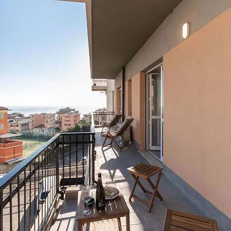 -vista Mare- Ampio Balcone E Parcheggio Privato فاراتسي