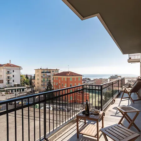-vista Mare- Ampio Balcone E Parcheggio Privato شقة *
