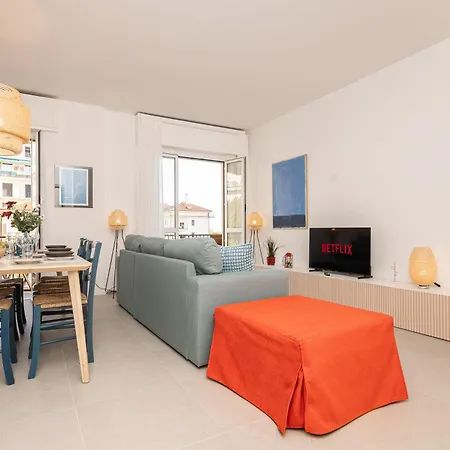 -vista Mare- Ampio Balcone E Parcheggio Privato *