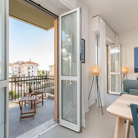 -vista Mare- Ampio Balcone E Parcheggio Privato شقة *