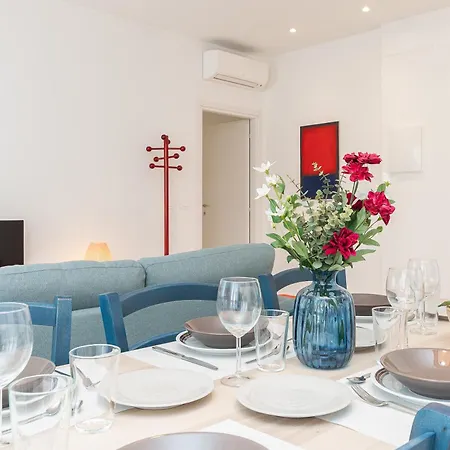 شقة -vista Mare- Ampio Balcone E Parcheggio Privato